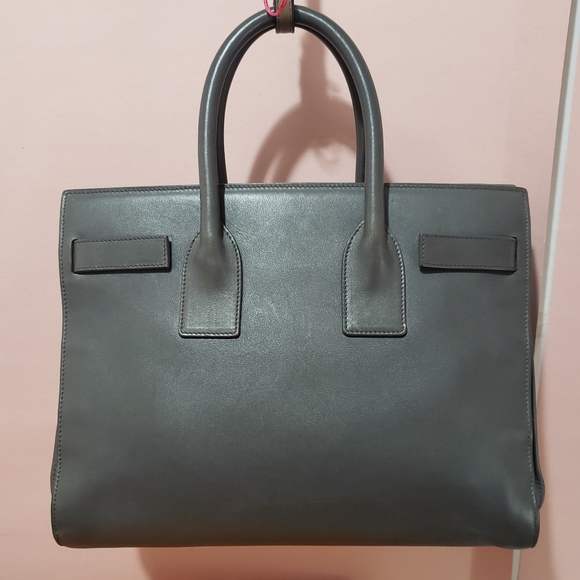 1️⃣0️⃣2️⃣0 Authenticated Saint Laurent Sac de Jour - Picture 2 of 15